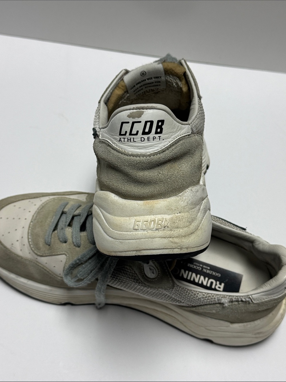 Golden Goose Men’s Running Star Sneakers - Picture 4 of 10